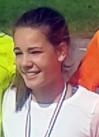 Szerencsés Lili